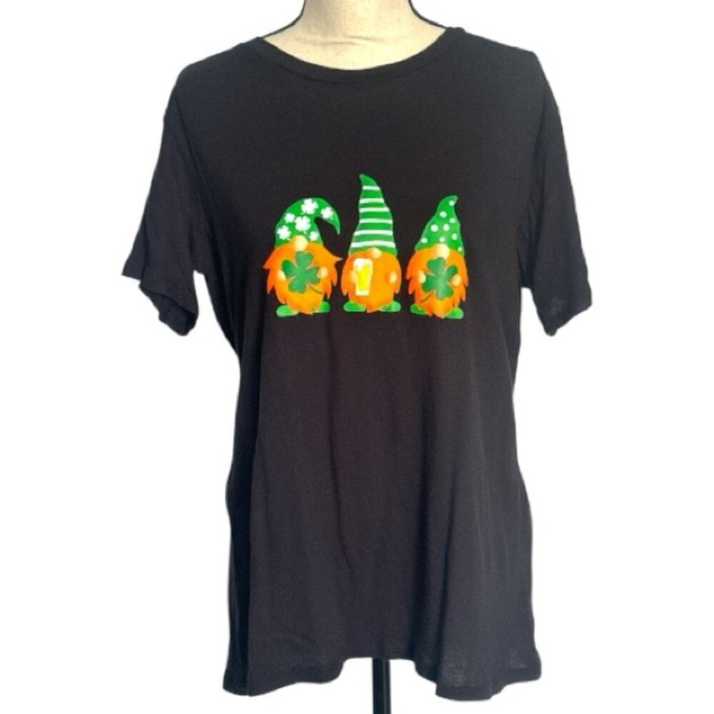 St Patrick's Day Cute Funny Gnome Short Sleeve T-Shirt Tee Small NWOT